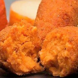Croqueta de sobrasada con dop queso de Mahón